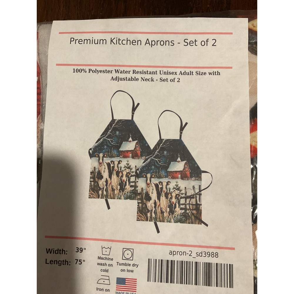 Premium Kitchen Cow Christmas 8‎ Placemats and 2 Adjustable Aprons USA, washable